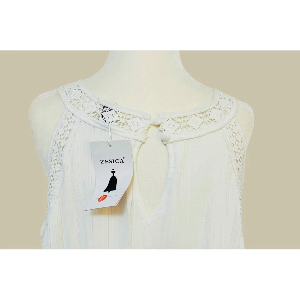 NEW White Crochet Lace Accordian Pleated Sleeveless Dress Size Large - Picture 7 of 9